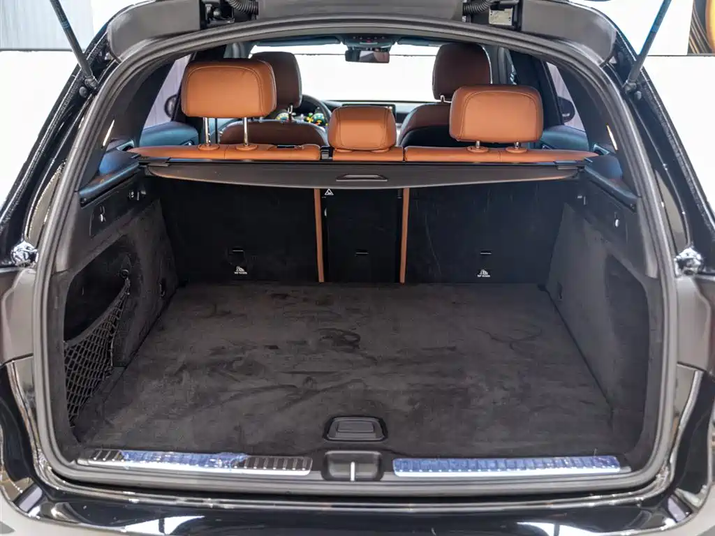 Mercedes-Benz GLC 2021 GLC 300 L 4MATIC Sporty фото 9
