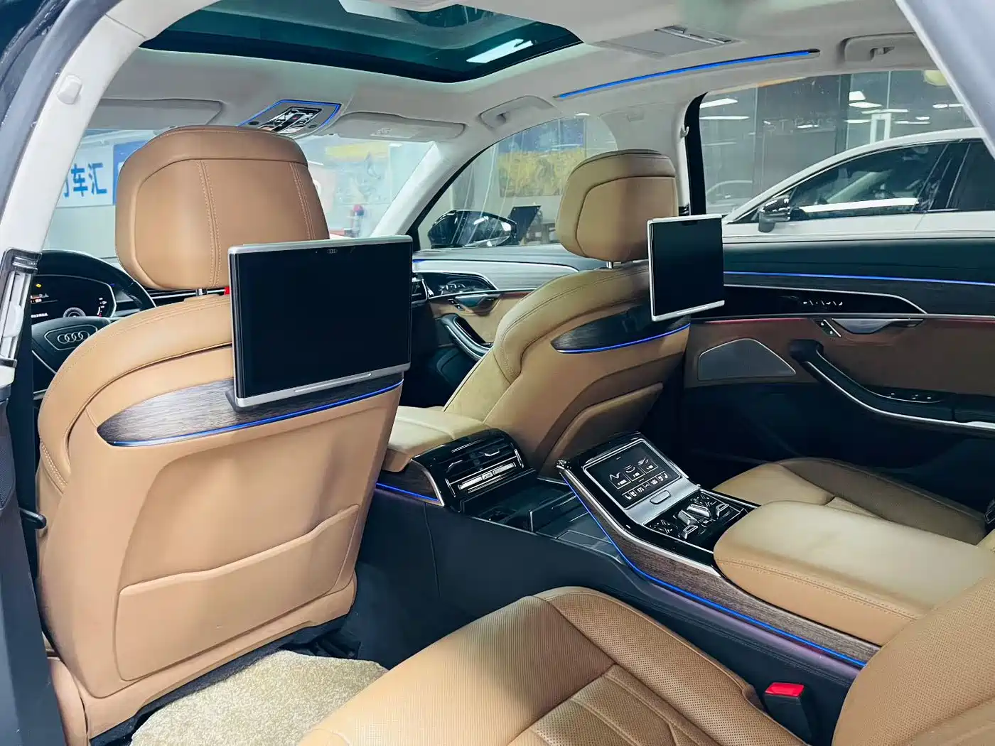 Audi A8 2019 Plus A8L 55 TFSI quattro Prestige фото 9
