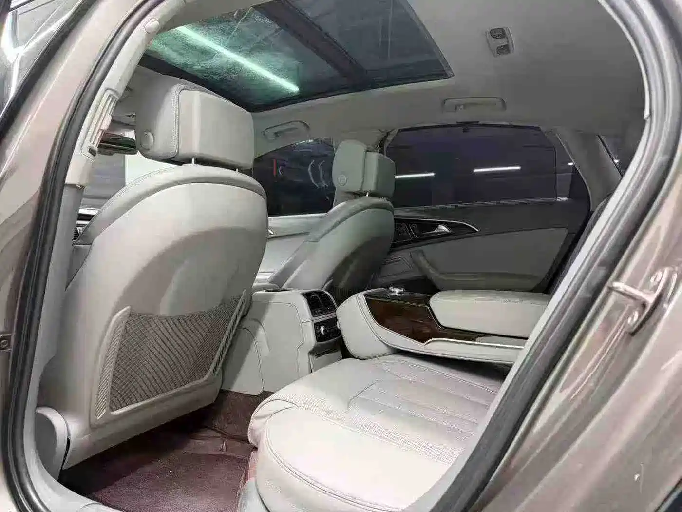 Audi A6L 2014 35 FSI Luxury фото 9
