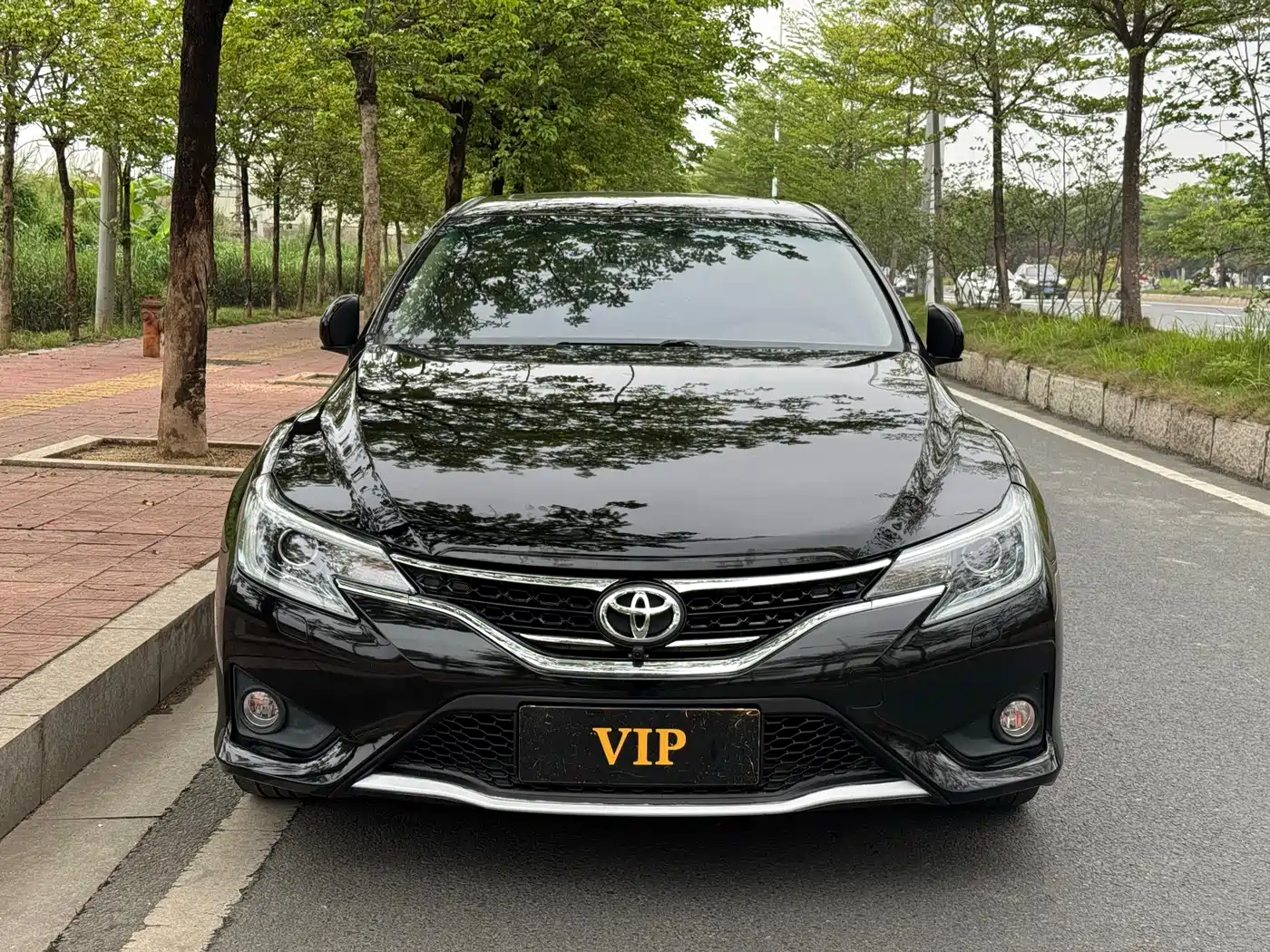 Toyota Reiz 2013 2.5V Premium Edition фото 2
