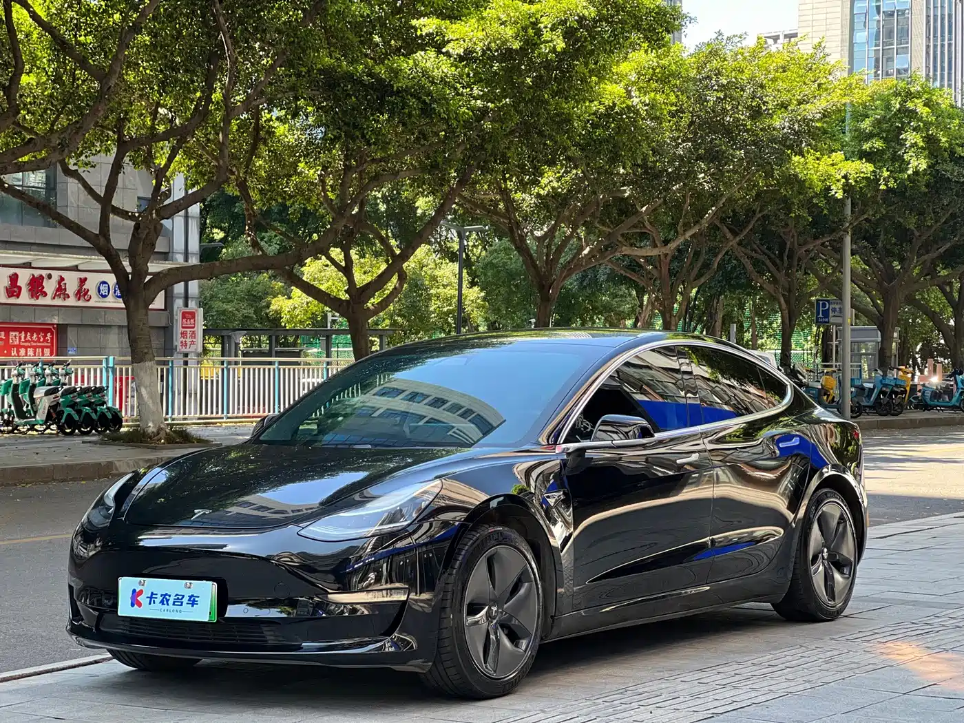 Tesla Model 3 2020