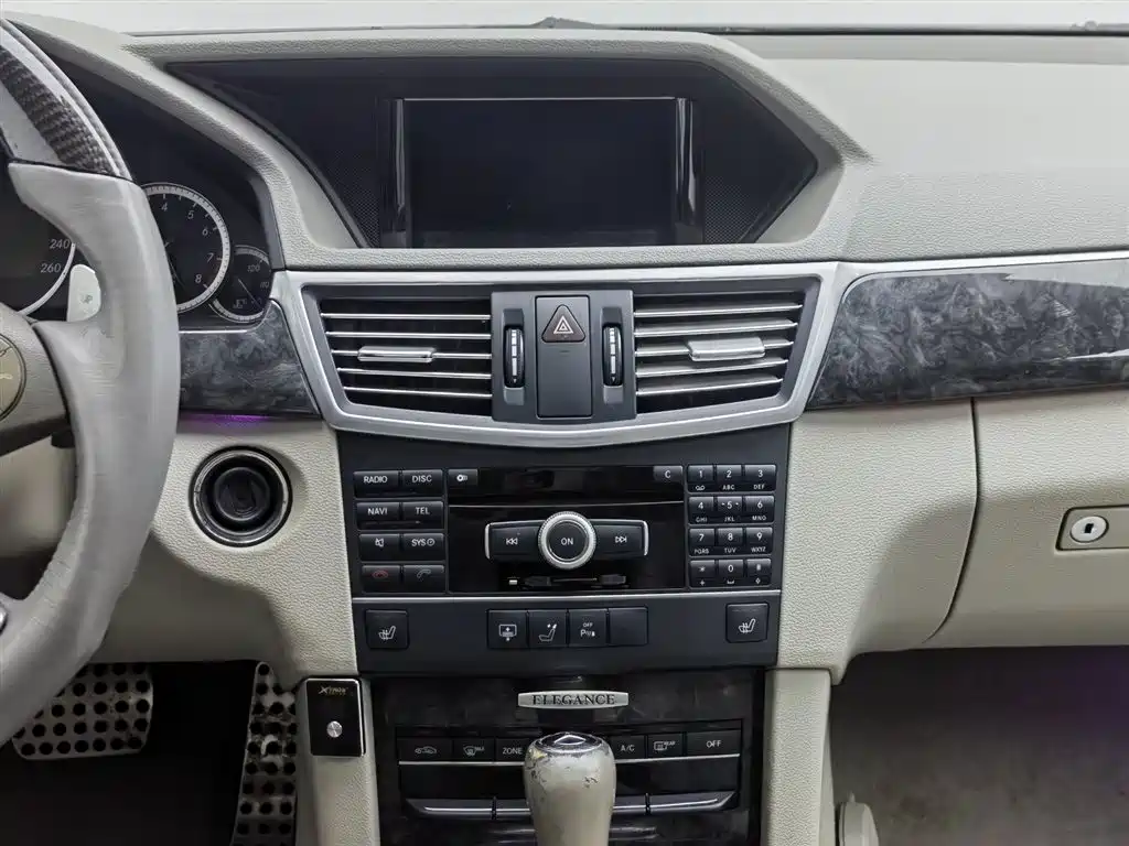Mercedes-Benz E-Class 2010 E 260 L CGI Elegance фото 12