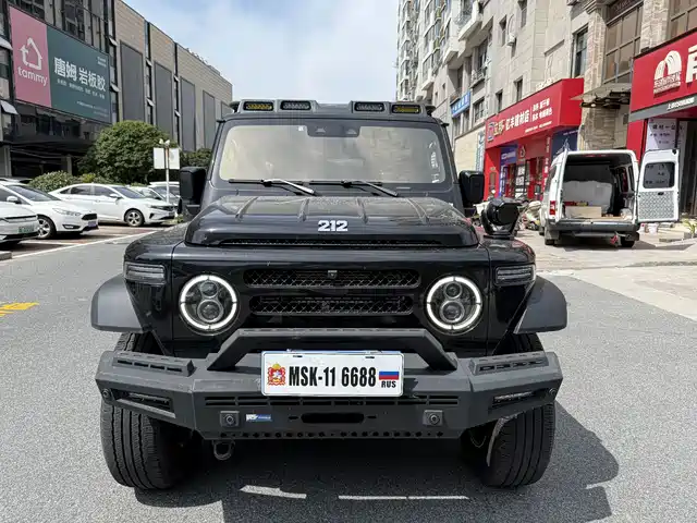 212 T01 2.0T, Ford Explorer