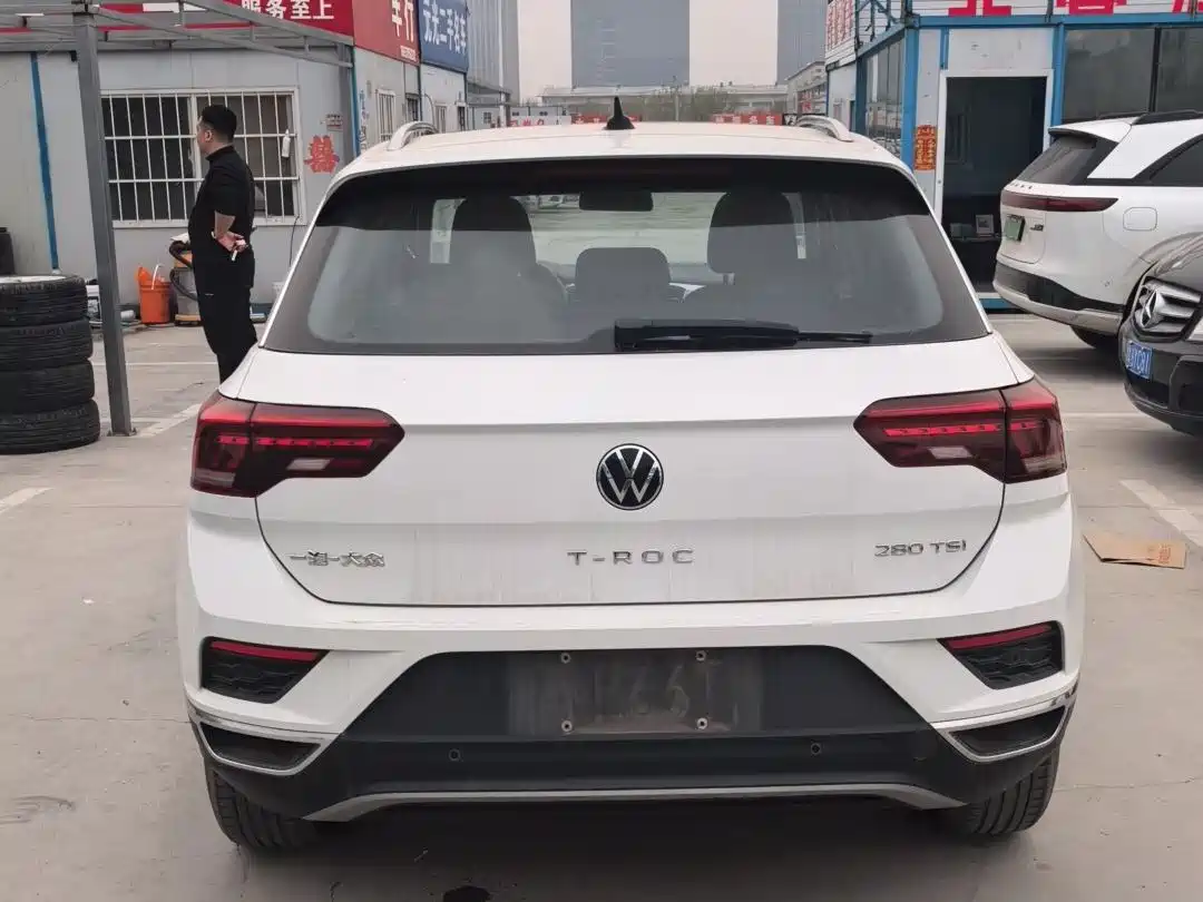 VOLKSWAGEN T ROC EXPLORING SONGS