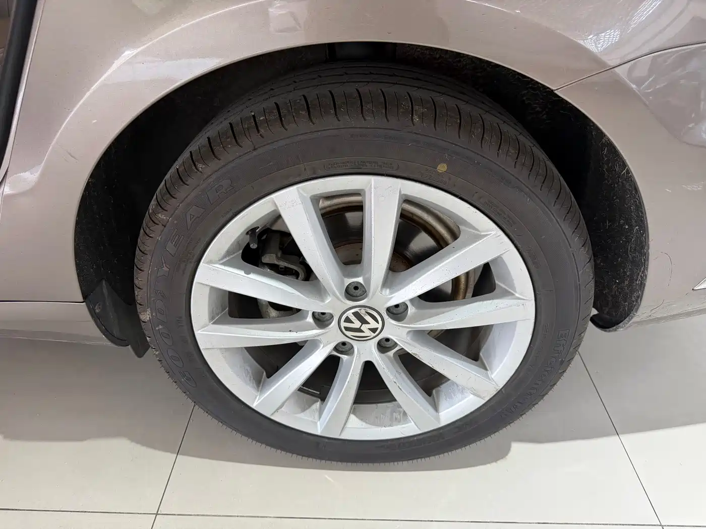 Volkswagen Magotan 2013 1.8TSI Premium фото 17