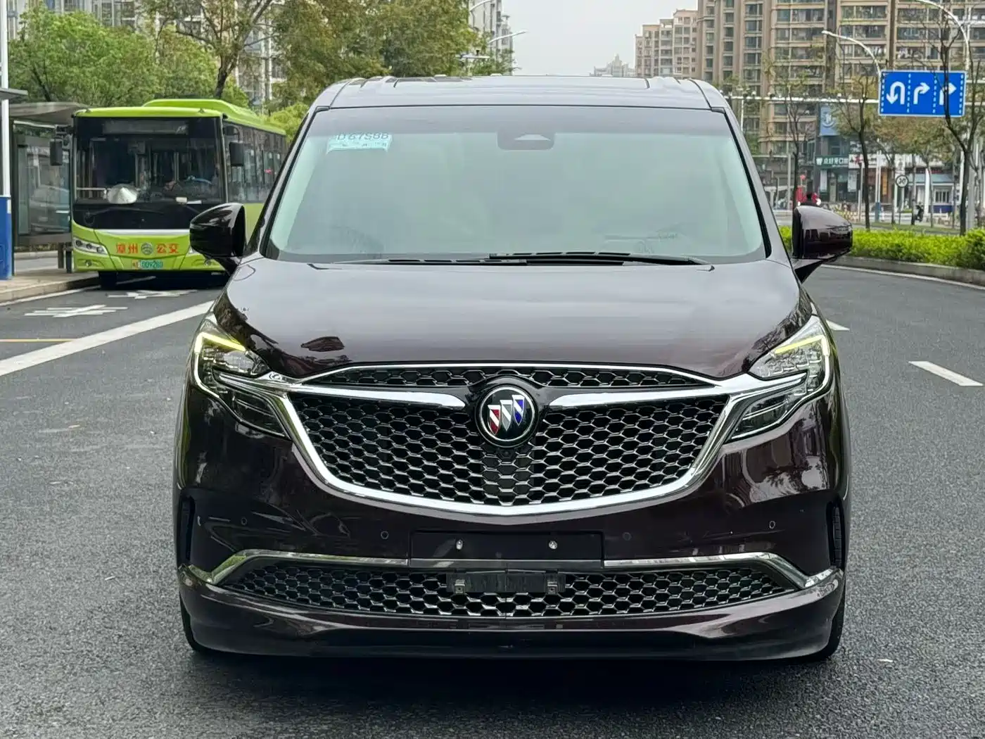 Buick GL8 2020 Avenir Six-Seat Elegance Edition фото 2