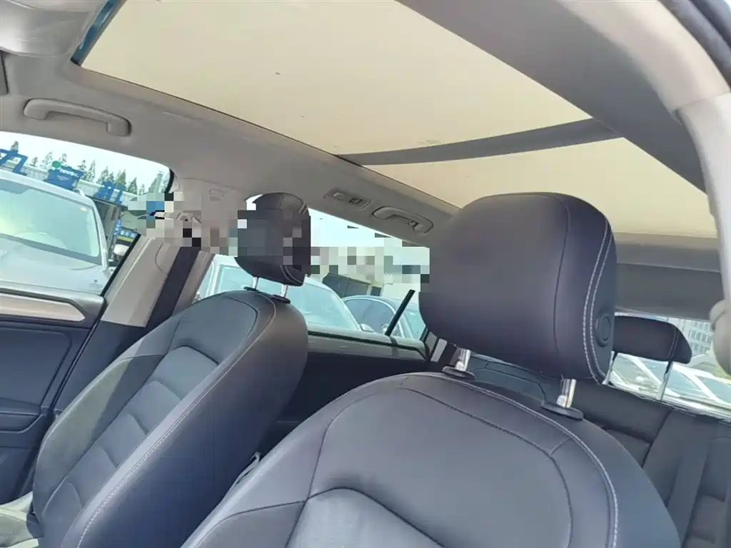 Volkswagen Tiguan L 2019 330TSI Automatic 2WD Panorama Comfort Edition China VI фото 18