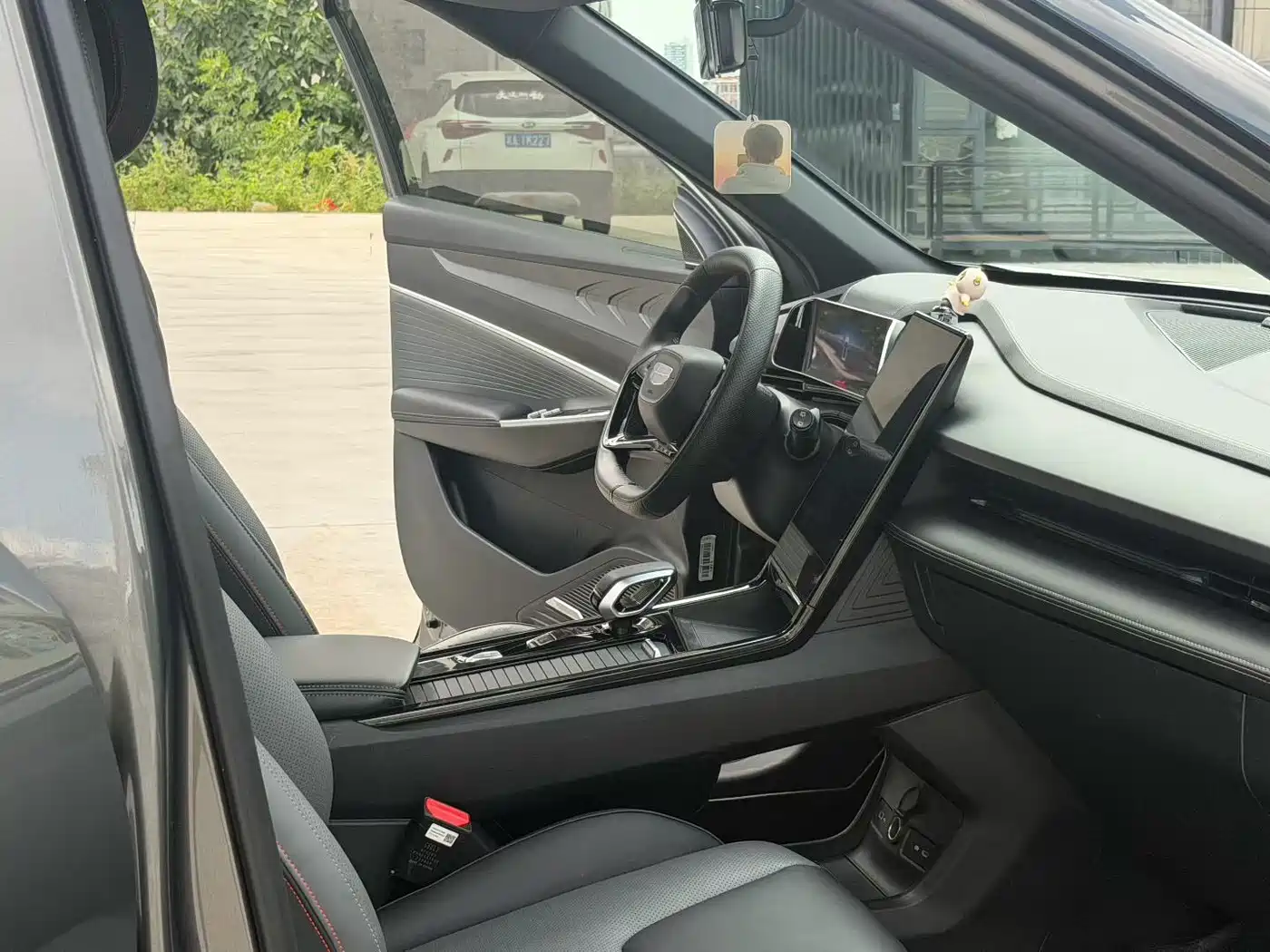 Photo 4 - Geely Boyue