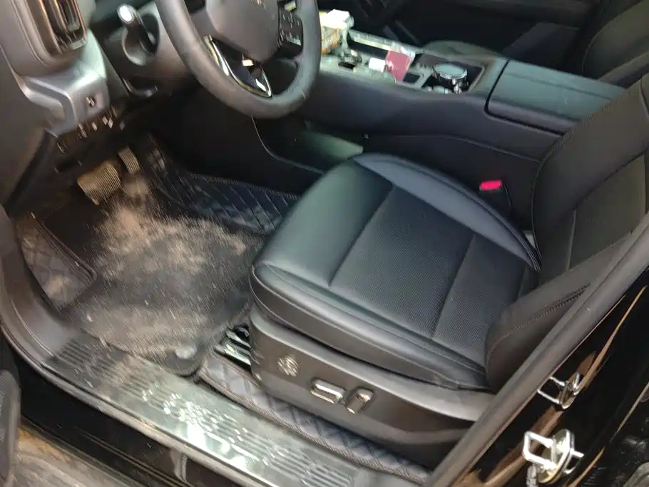 Фото 9 - Haval Menglong PLUS