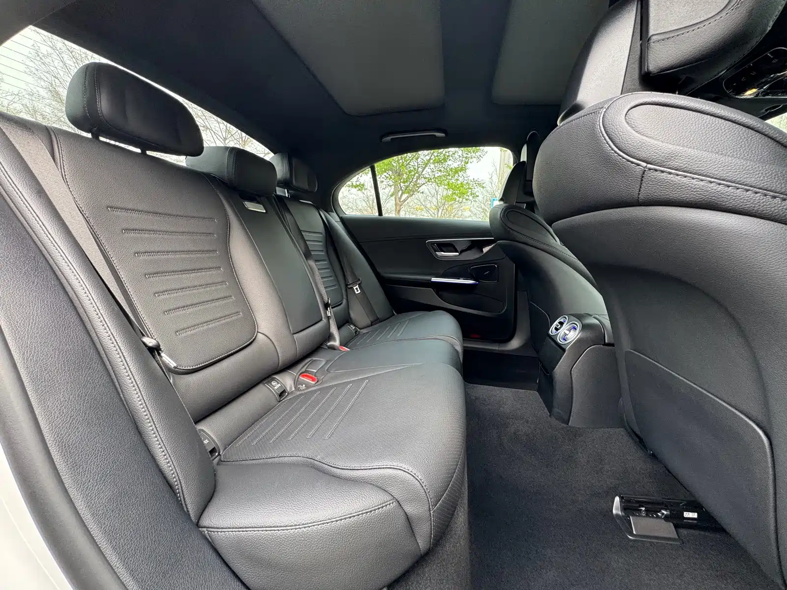 Фото 9 - Mercedes-Benz C-Class