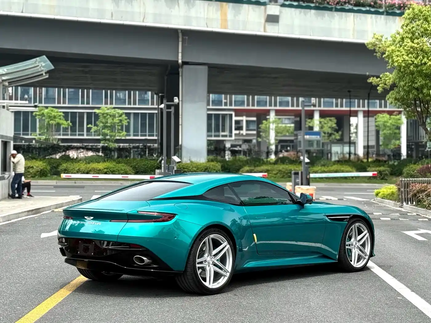 Aston Martin DB12 2025 2025 4.0T V8 Coupe