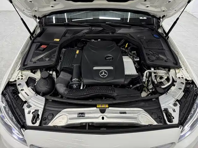 Фото 9 - Mercedes-Benz C-Class