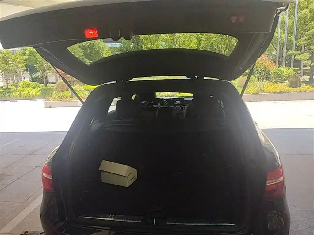 Mercedes-Benz GLC 2019 GLC 260 L 4MATIC Dynamic фото 19
