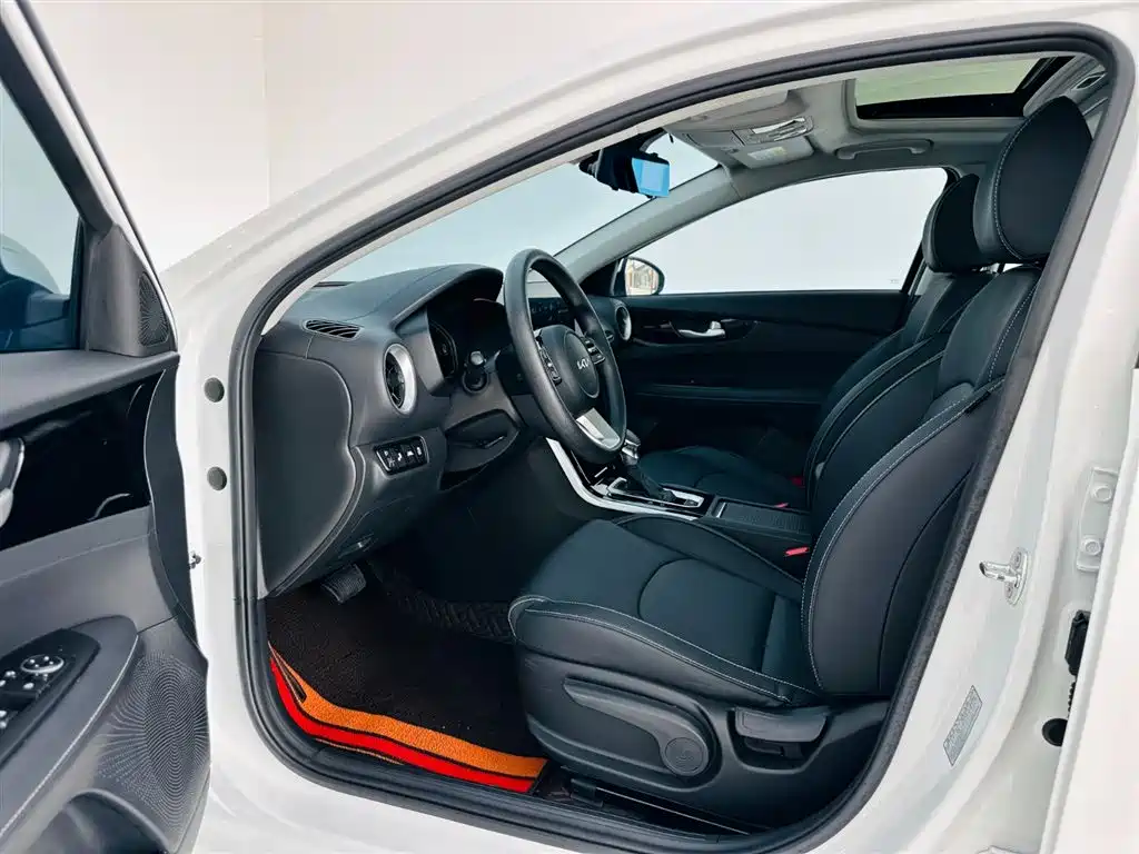 Kia K3 2021 1.5L CVT Refreshed Edition фото 13