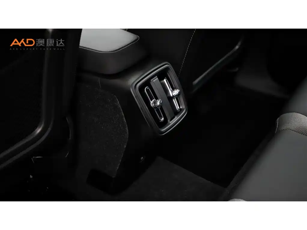 Volvo XC40 2024 2024 B3 Smart Elite Luxury Edition