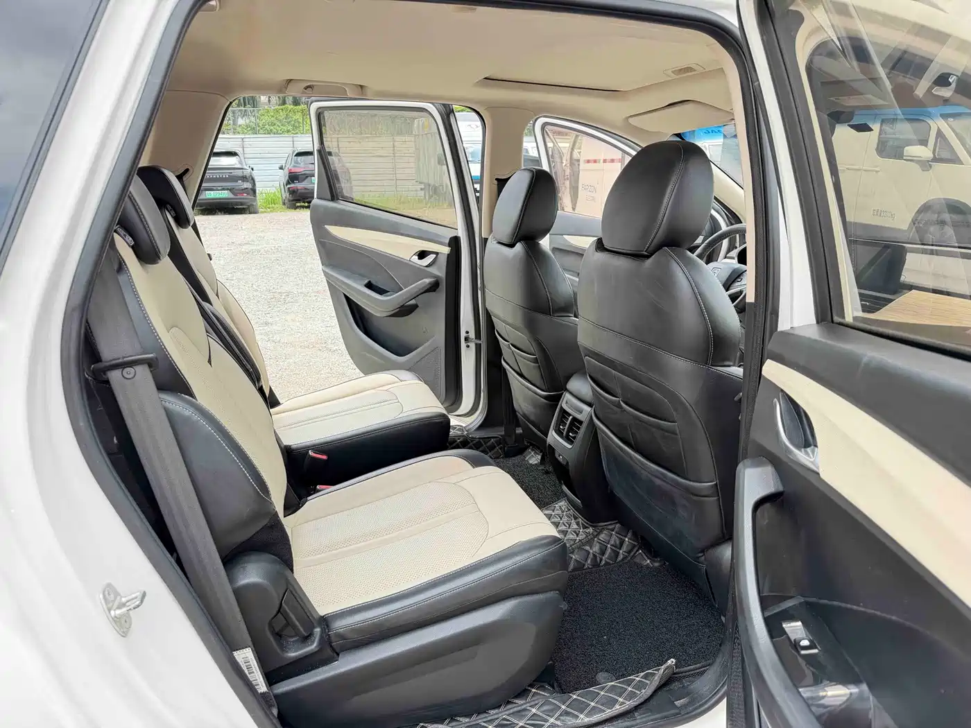 Baojun 360 2018 2018 1.5L Automatic Luxury (China V)