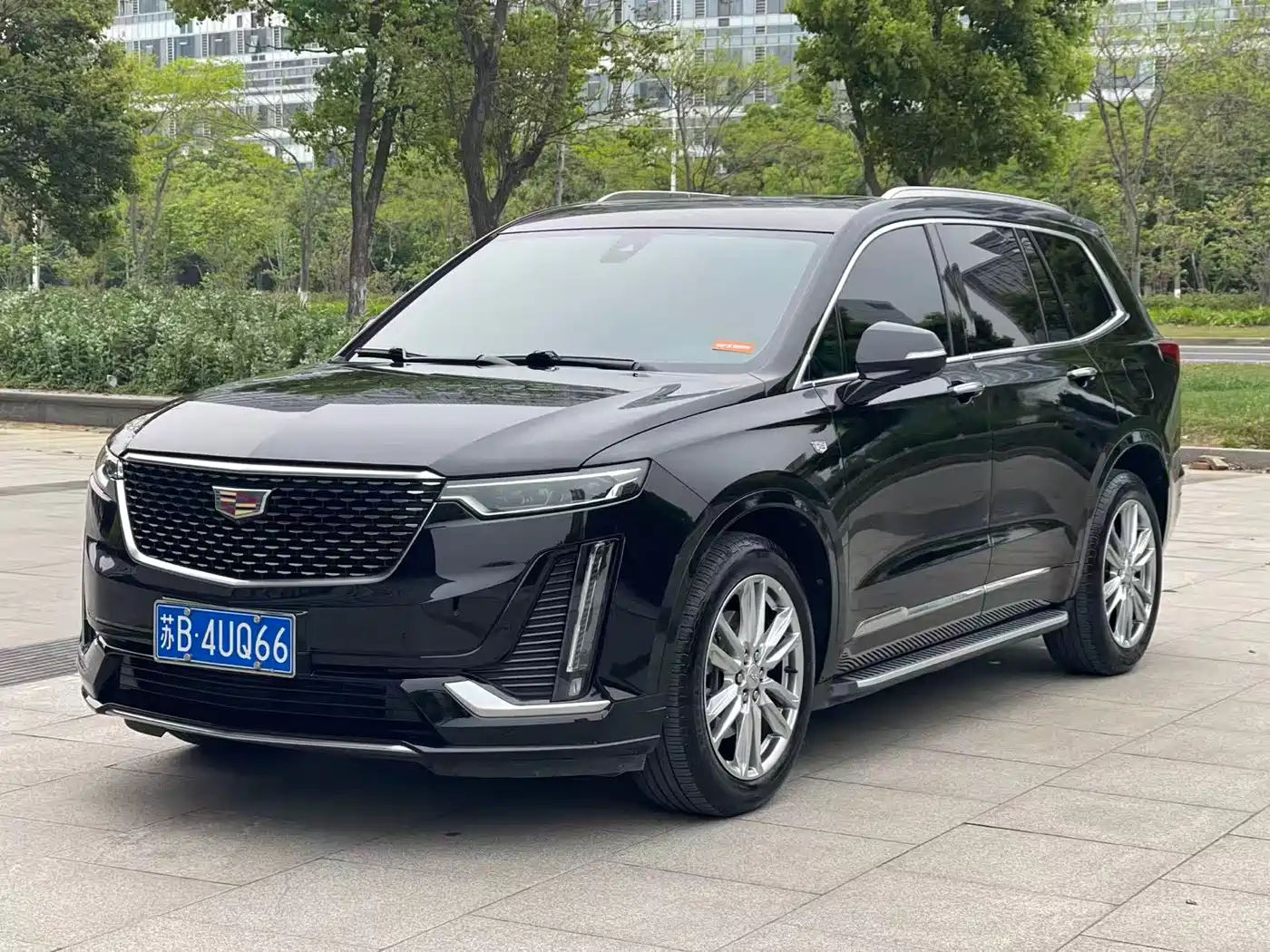 CADILLAC XT6