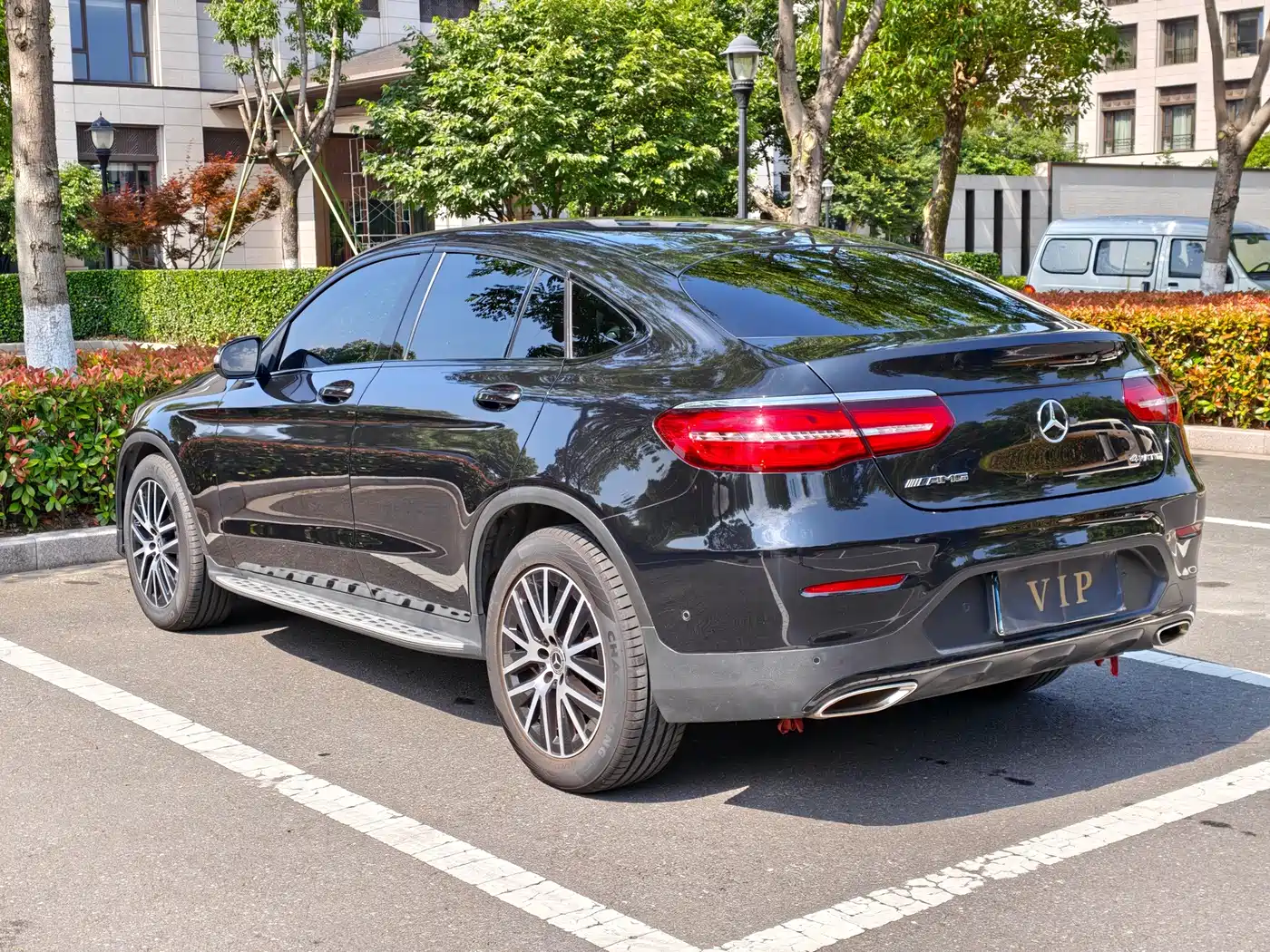 Mercedes-Benz GLC Coupe 2019 GLC 200 4MATIC Coupe SUV фото 8