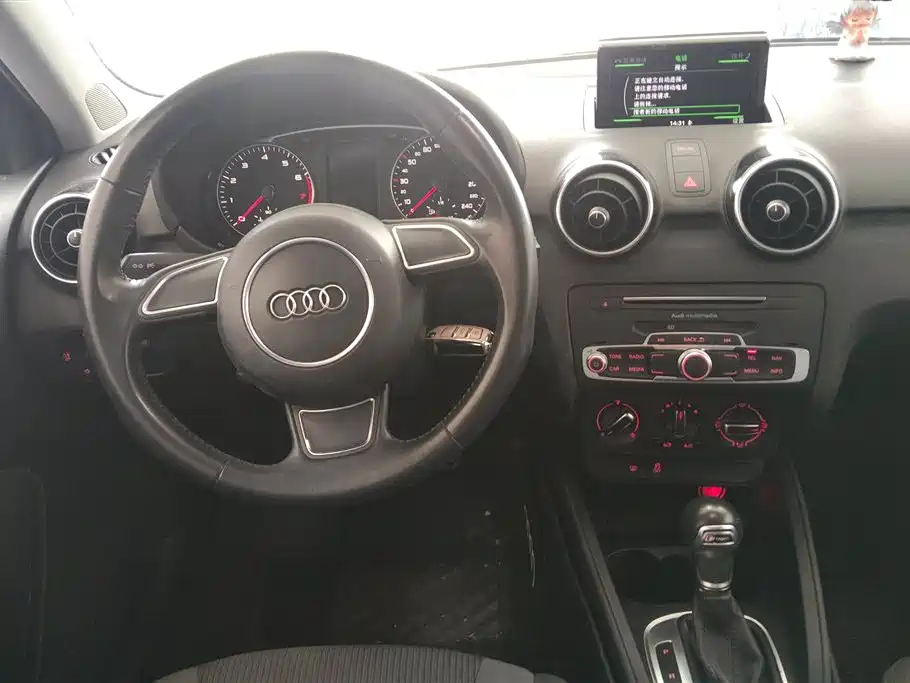 Audi A1 2016 30 TFSI Sportback Design Style Edition фото 12