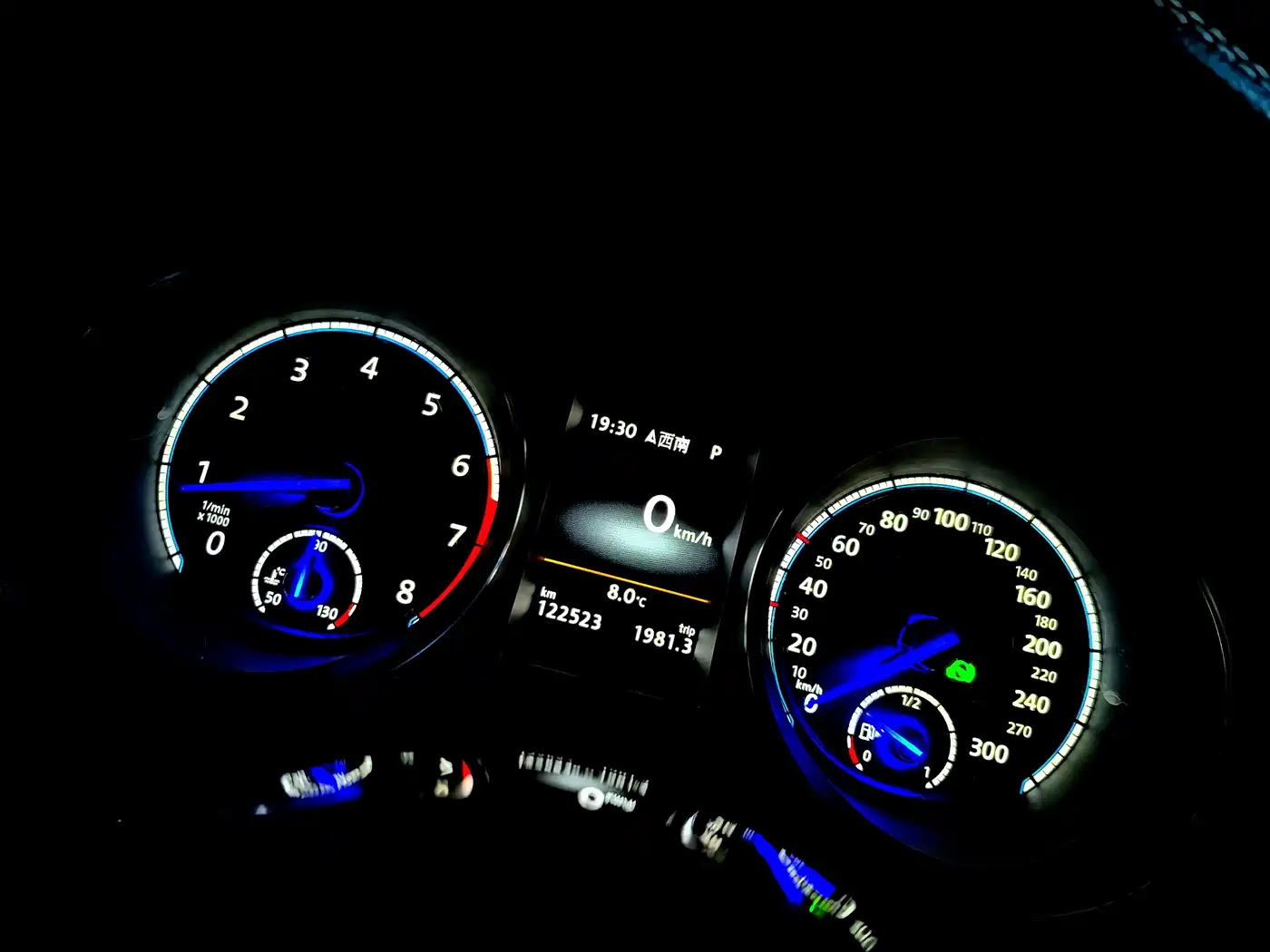 Volkswagen Scirocco 2015 R 2.0TSI фото 8
