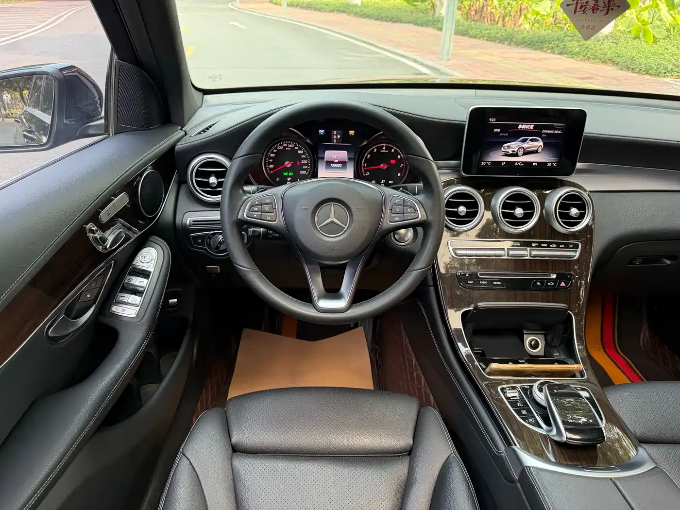 Mercedes-Benz GLC 2017 GLC 260 4MATIC Dynamic фото 17