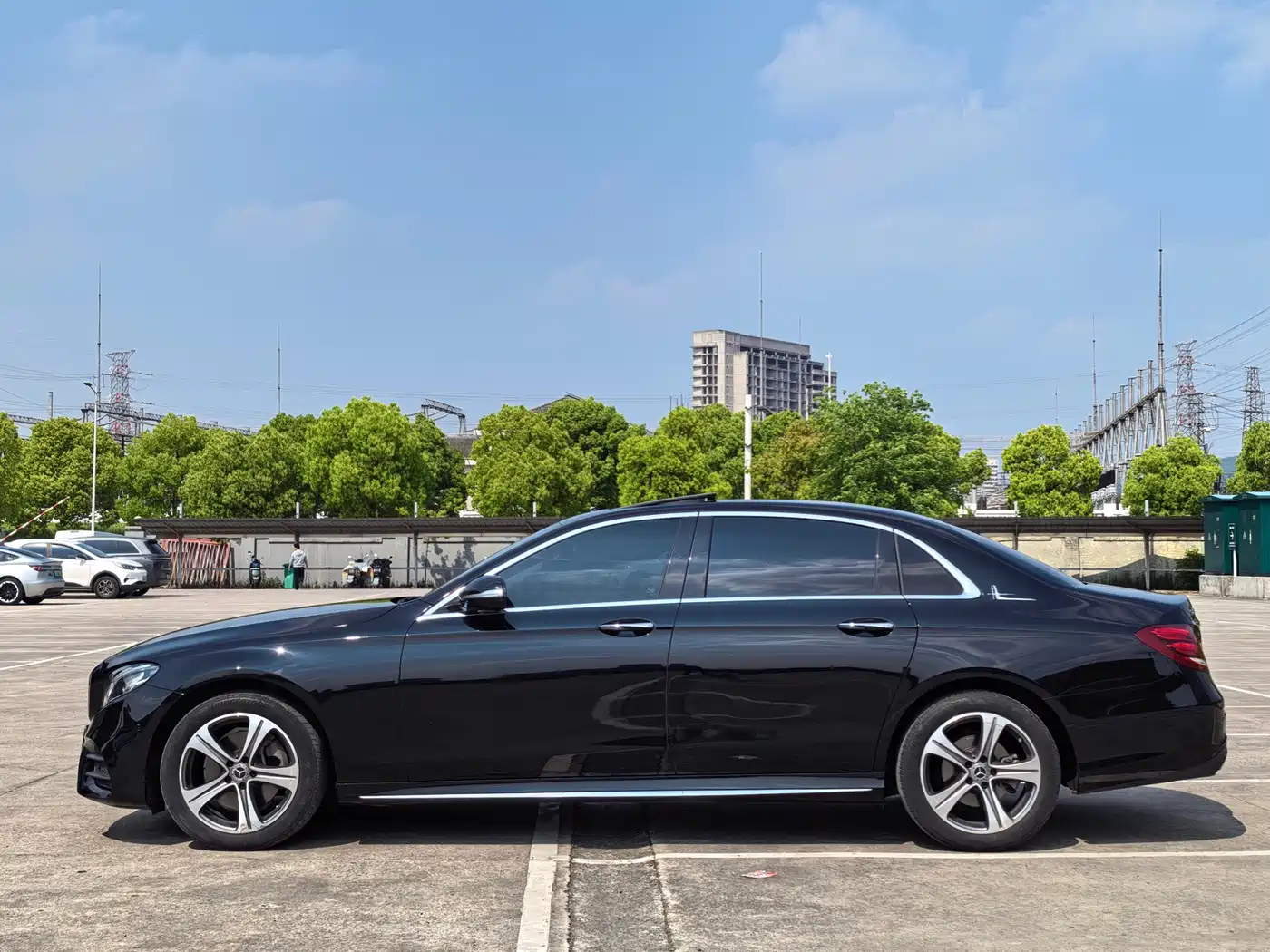 Mercedes-Benz E-Class 2019 E 260 L Sport фото 3