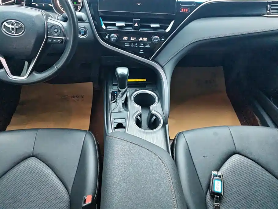 Toyota Camry 2021 2.0G Luxury Edition фото 16
