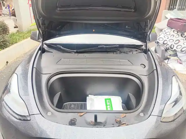 Tesla Model Y 2024 Rear-Wheel Drive Version — фото 3