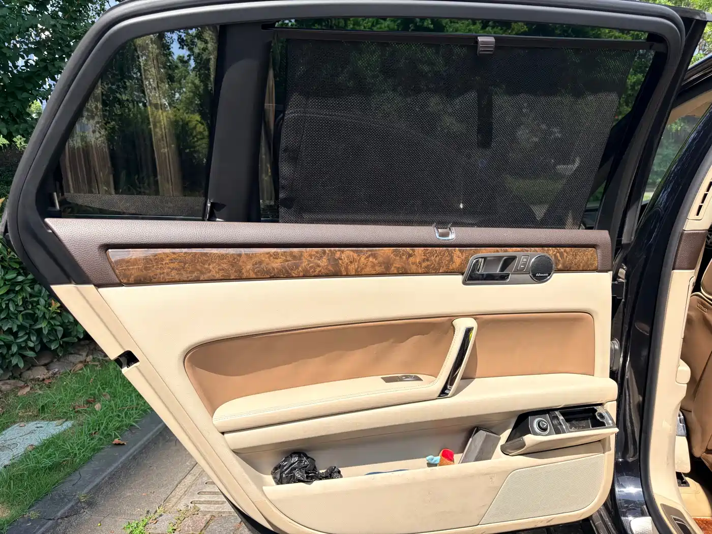 Volkswagen Phaeton 2012 2012 3.6L Premium Custom