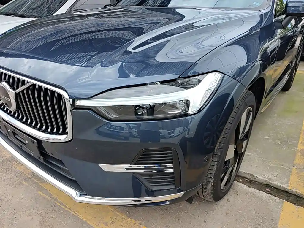 Volvo XC60 Plug-in Hybrid 2024 2025 Plug-in Hybrid Long Range AWD Zhiyuan Luxury Edition