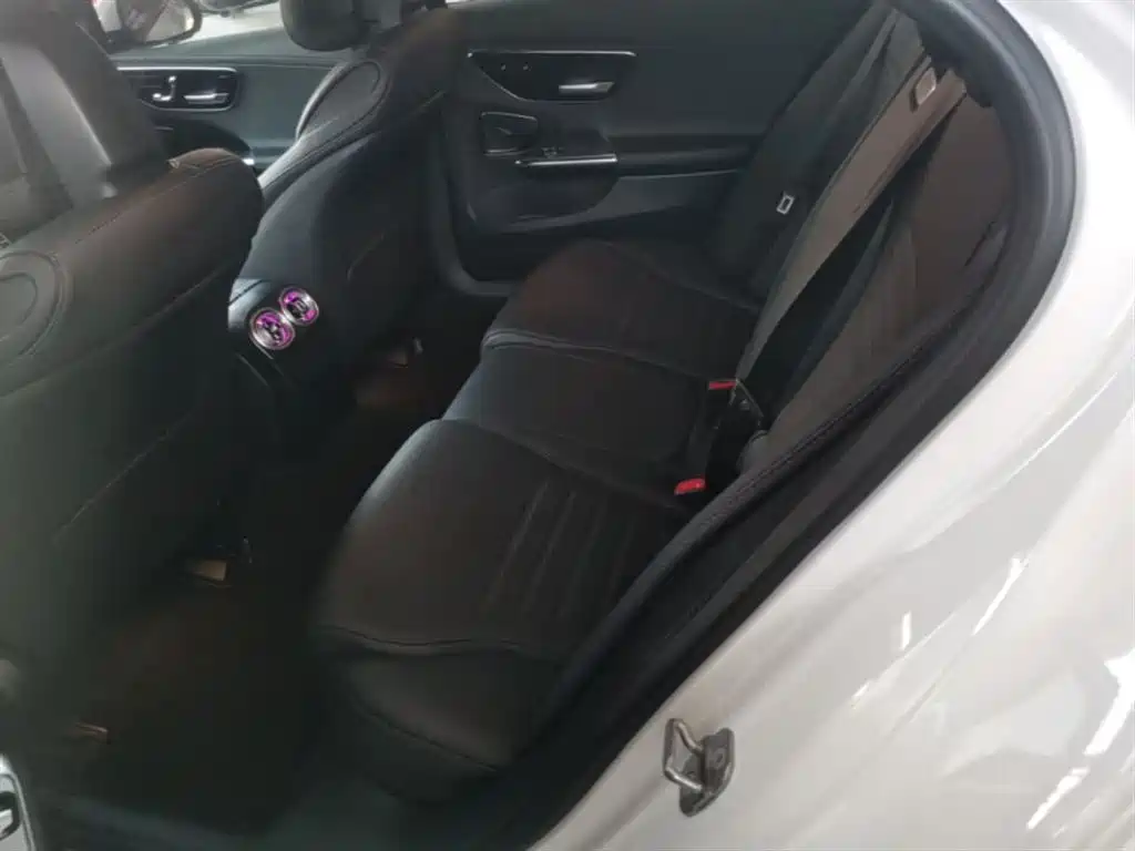 Mercedes-Benz C-Class 2024 C 260 L Sport фото 17