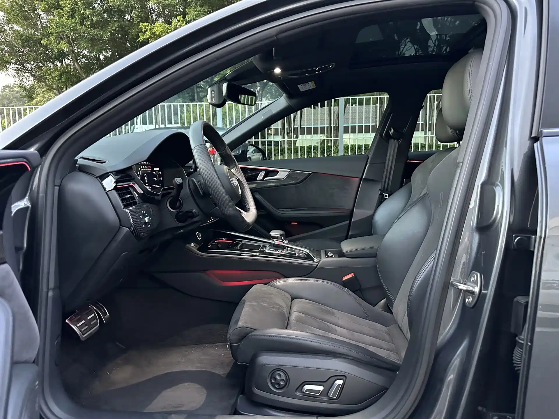 Фото 9 - Audi A4L
