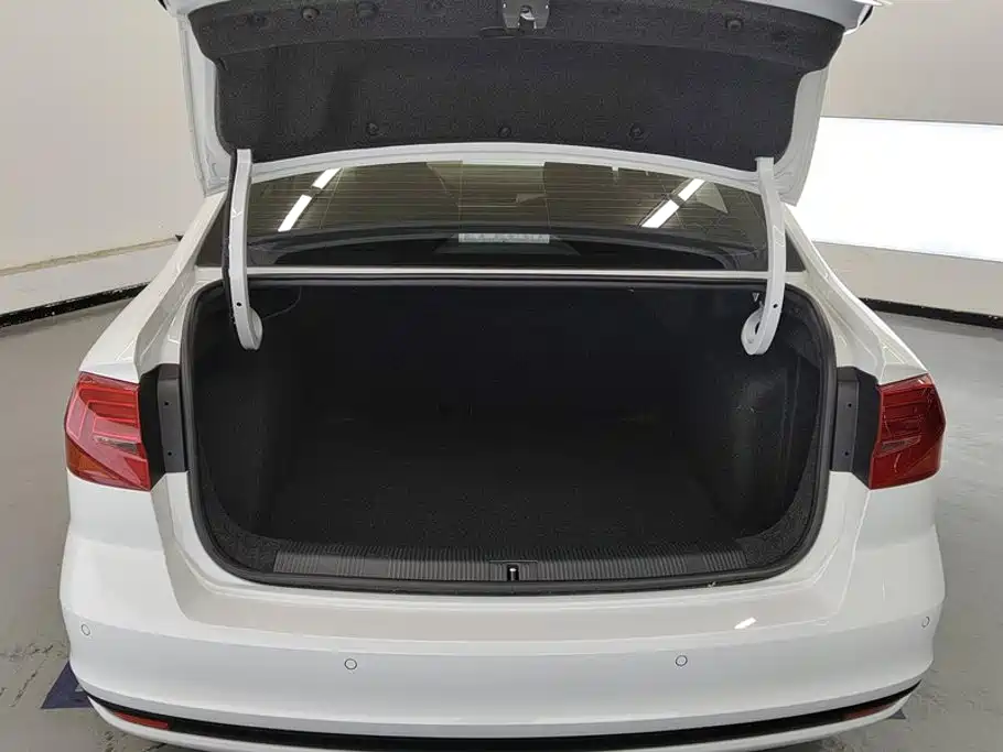 Фото 4 - Volkswagen Bora