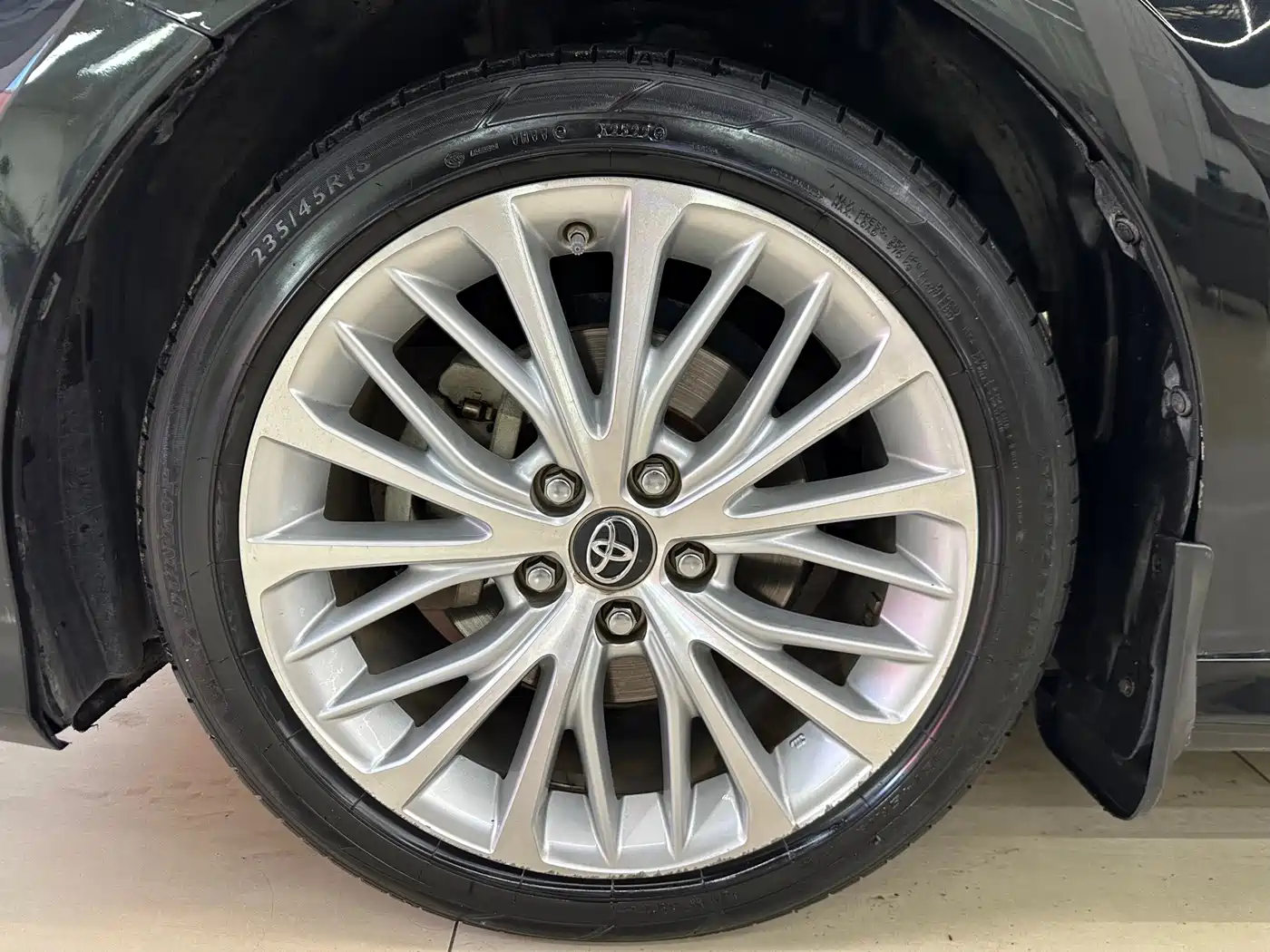 Toyota Camry 2018 2.5G Luxury Edition фото 18