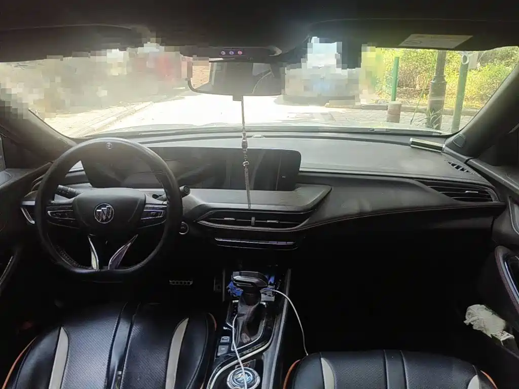 Photo 12 - Buick Verano
