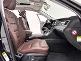 Фото 8 - Hongqi H7