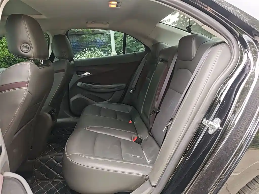 Chevrolet Malibu 2017 1.5T Automatic Luxury Edition фото 17