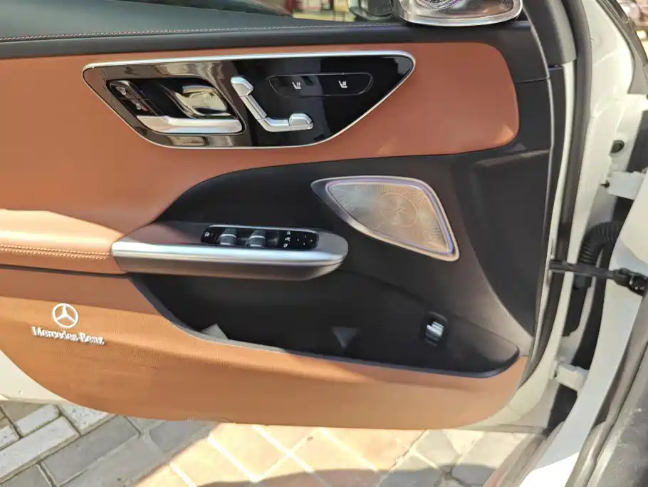Фото 7 - Mercedes-Benz C-Class