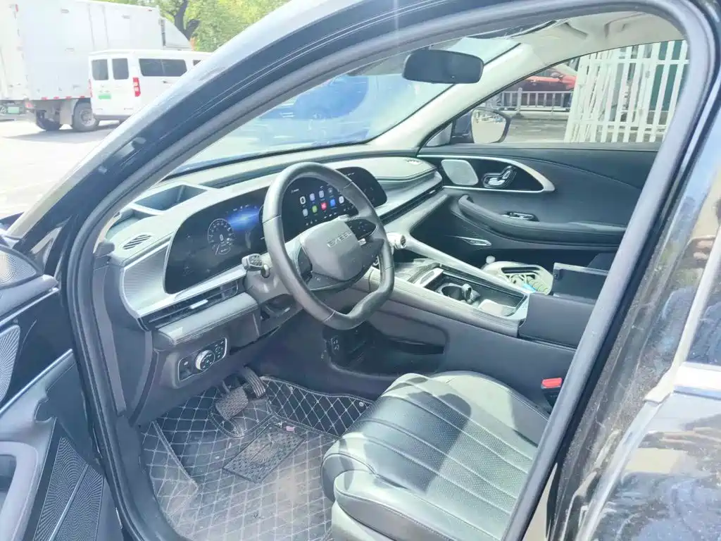 Exeed Lingyun 2024 2024 400T 4WD International Edition