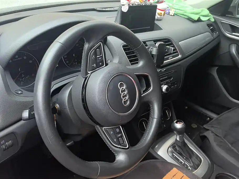 Audi Q3 2018 30th Anniversary Edition 30 TFSI Fashion фото 12