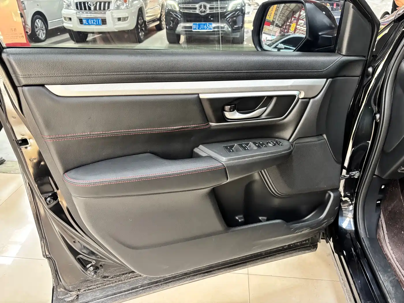 Фото 6 - Honda CR-V