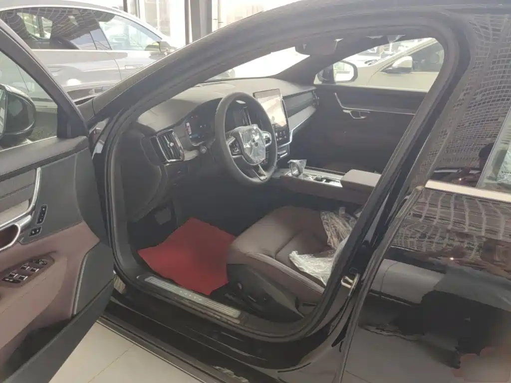 Volvo S90 2026 2026 B5 Zhiyi Luxury Edition