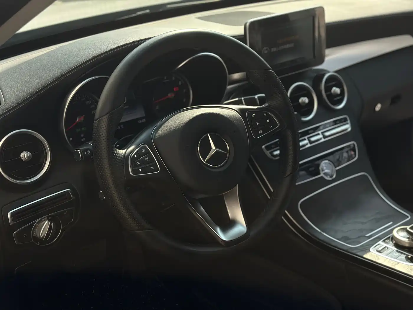Mercedes-Benz C-Class 2016 C 200 L Sport фото 8