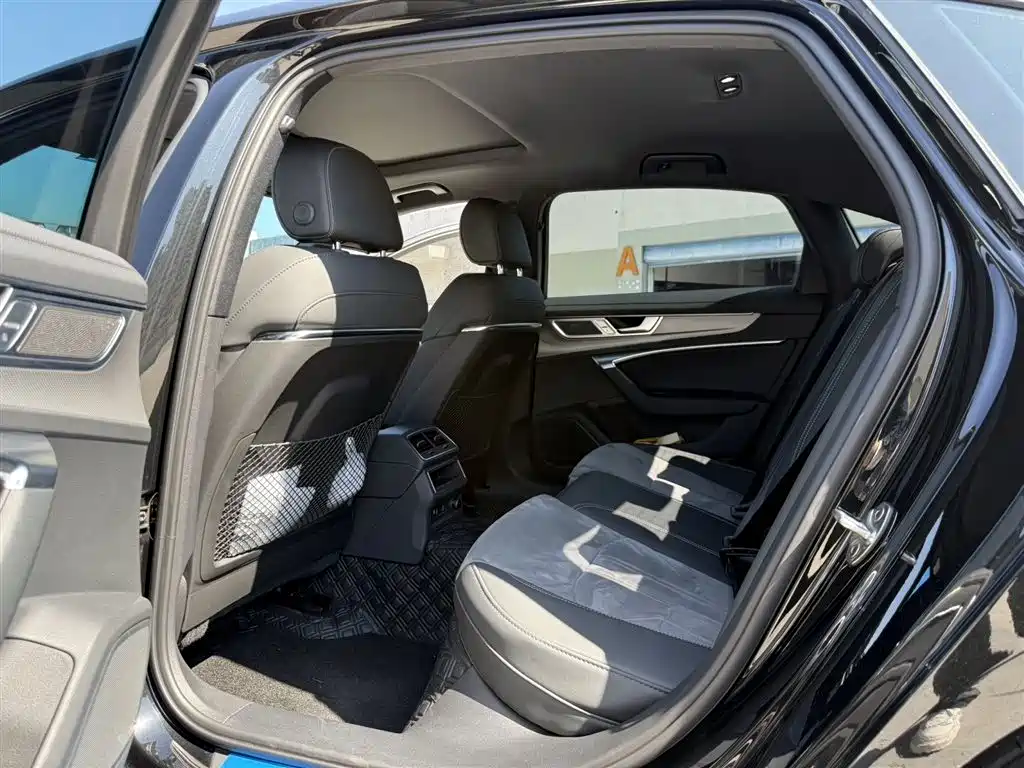 Audi A6L 2023 40 TFSI Luxury Dynamic фото 13