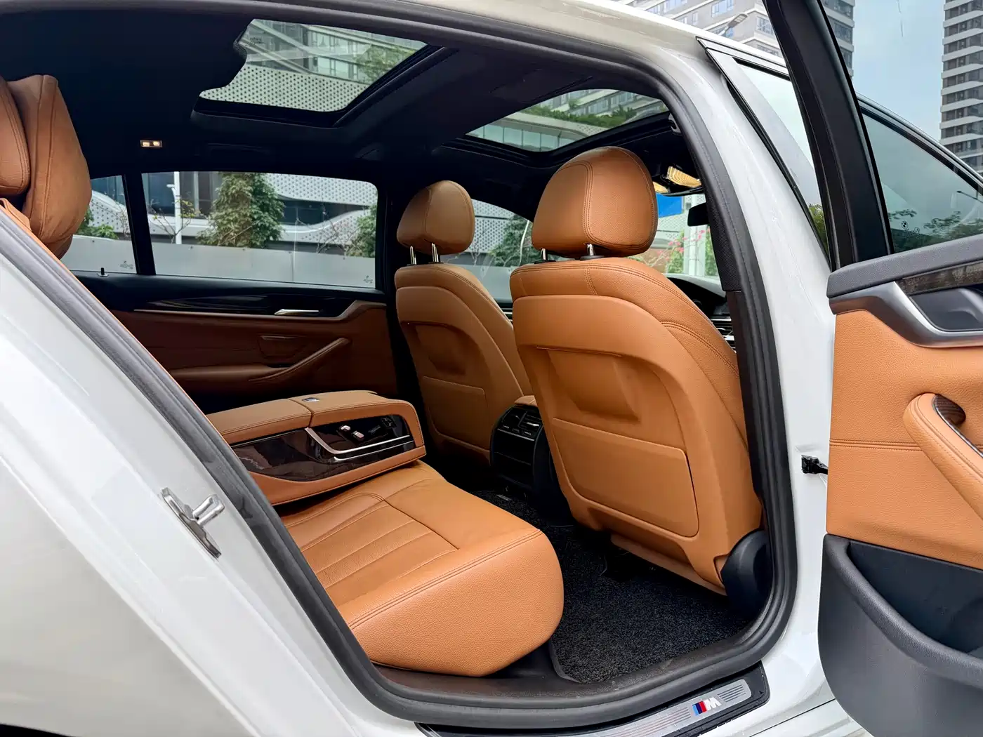 BMW 5 Series 2018 530Li Leading M Sport Package фото 23