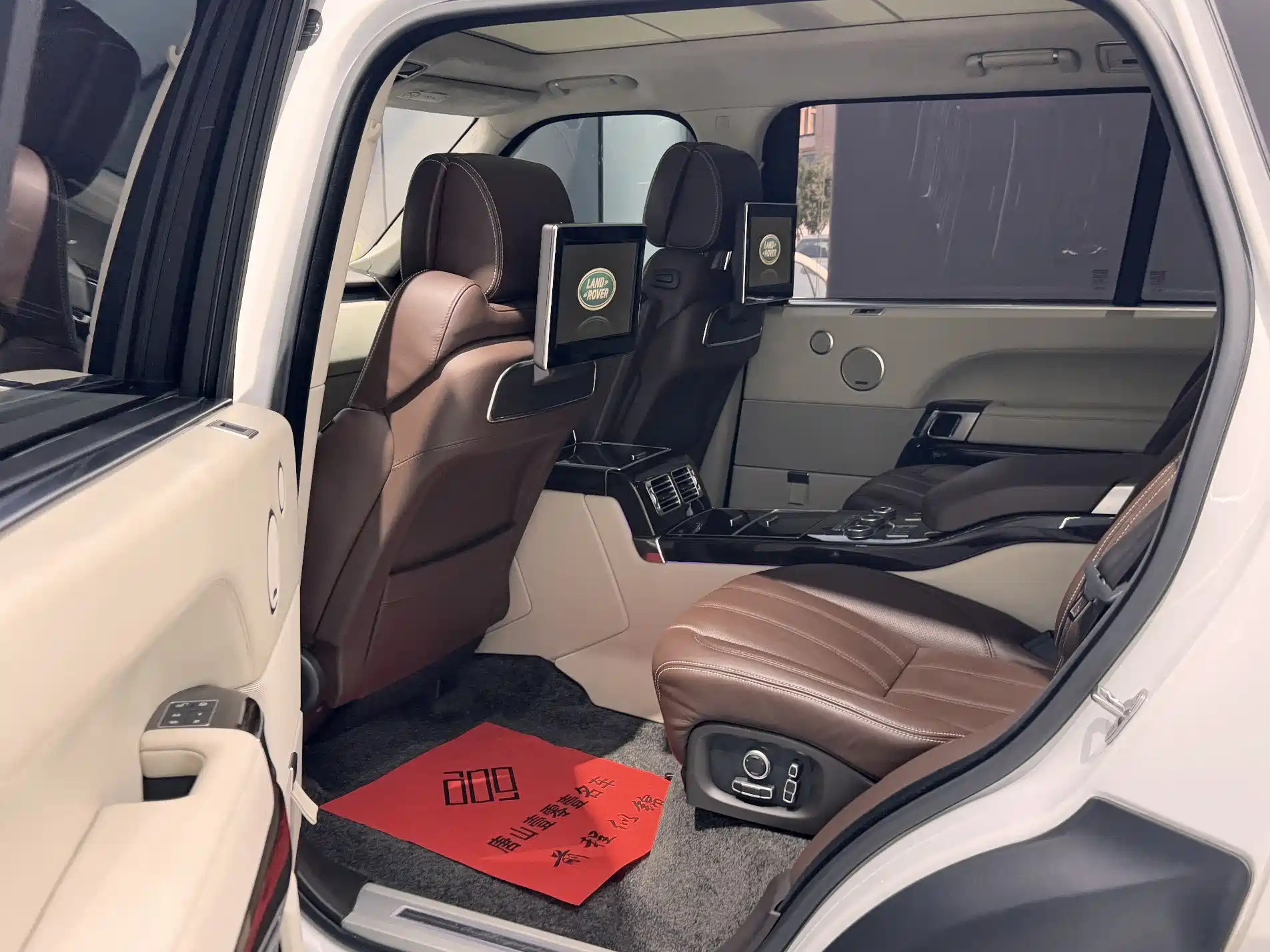 Фото 20 - Land Rover Range Rover