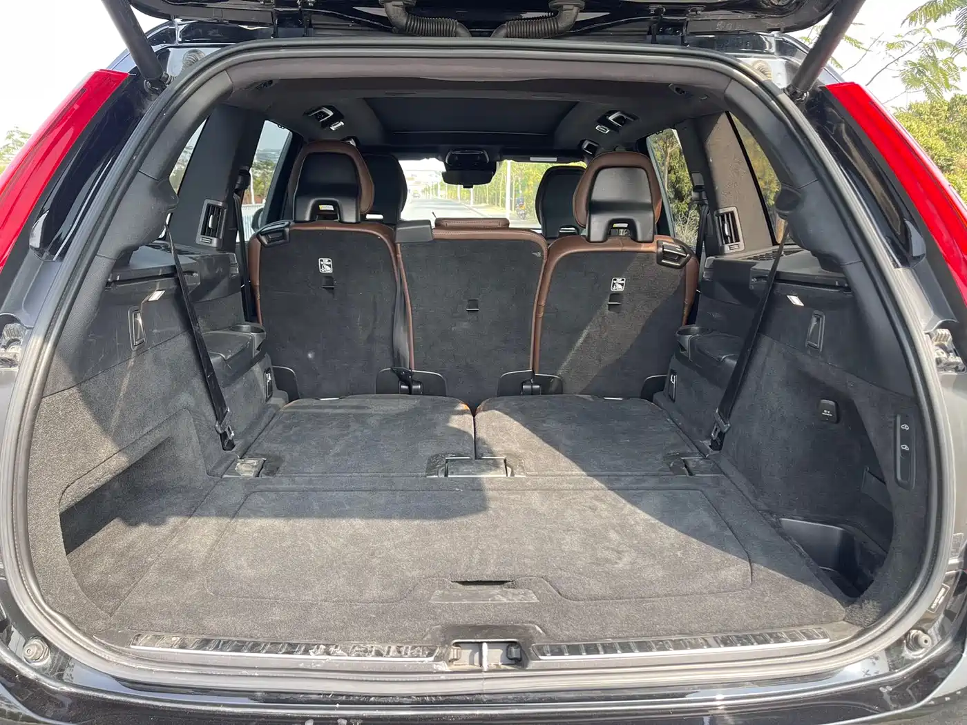 Volvo XC90 Plug-in Hybrid 2022 2022 Facelift E-Drive Hybrid T8 Intelligent Premium Luxury 7-Seater