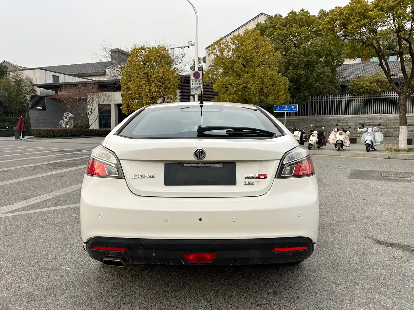 MG MG6 2013 2013 Sedan 1.8L Automatic Elite
