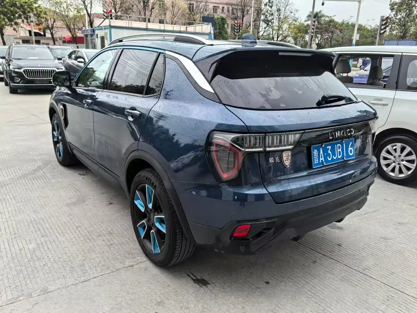 Lynk & Co 01 2017 2.0T 2WD Pro Version фото 2