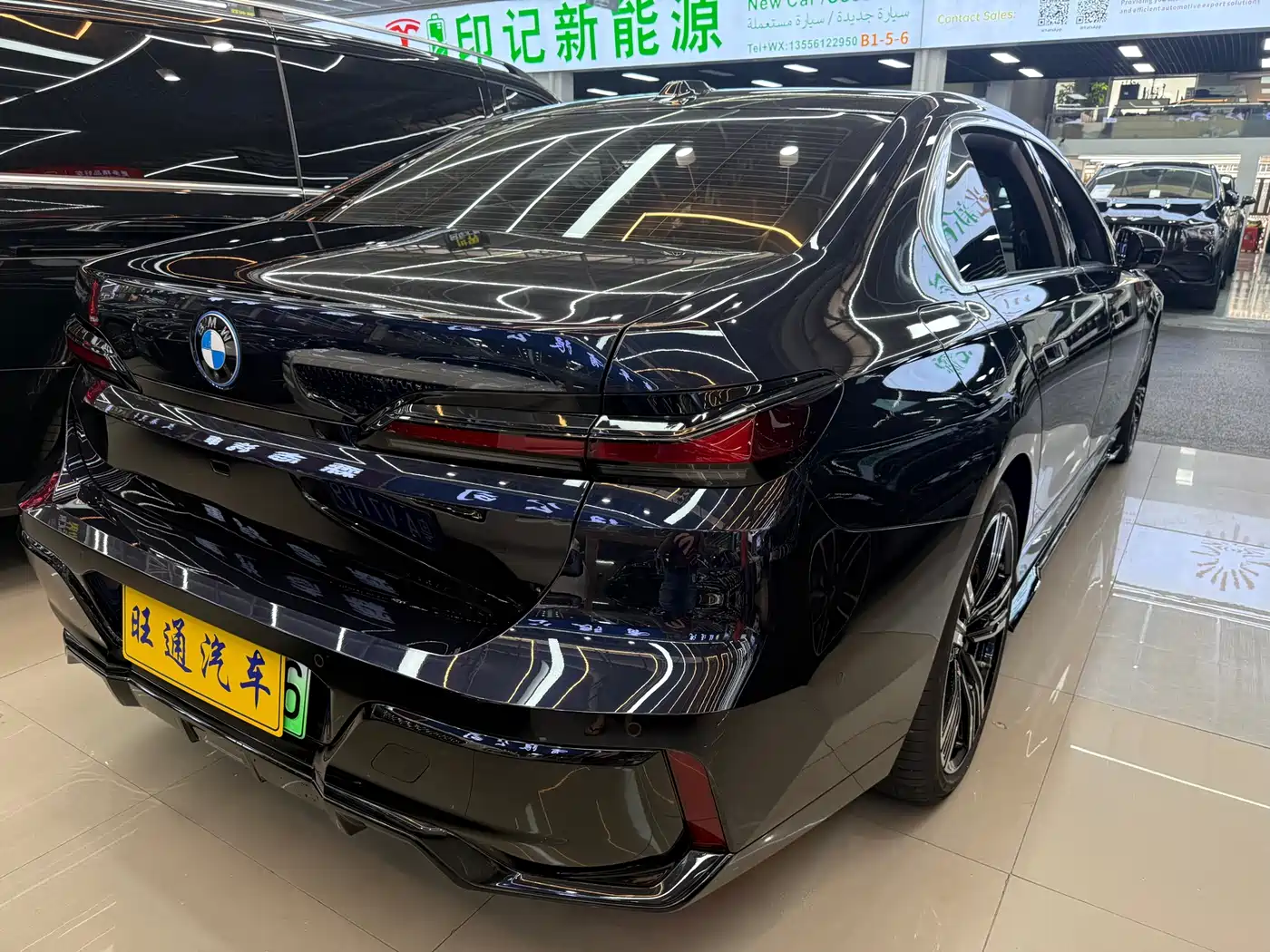 BMW i7 2023 eDrive50L Premium M Sport Package фото 5